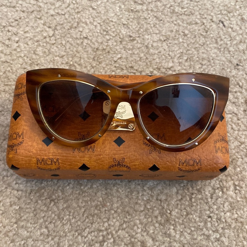 MCM block cat eye sunglasses